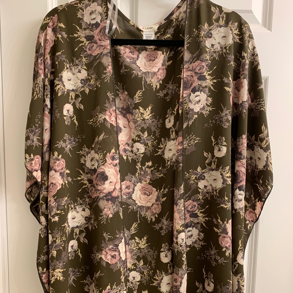 Floral Kimono Top